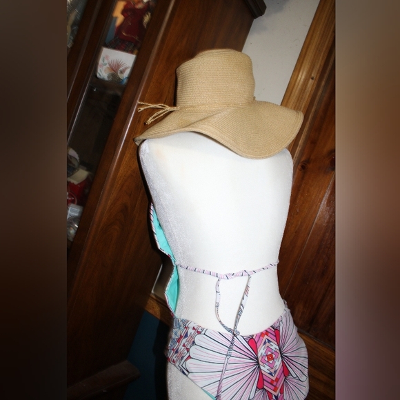 Sexy reversible deep Plunge one piece swimsuit - Picture 6 of 11